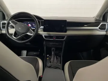 2025 Volkswagen Taos - image 4