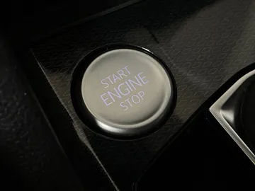 2025 Volkswagen Taos - image 27