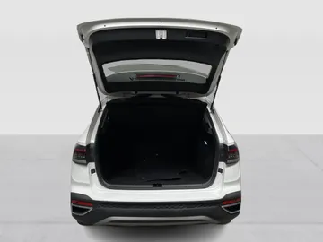 2025 Volkswagen Taos - image 13