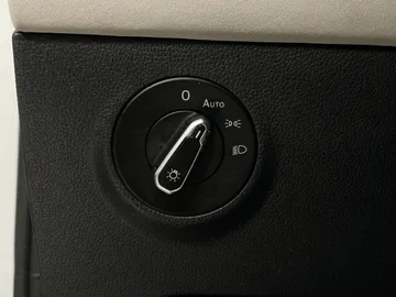 2025 Volkswagen Taos - image 16