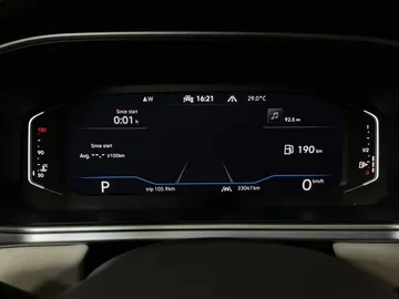 2025 Volkswagen Taos - image 18