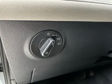 2025 Volkswagen Taos - image 18