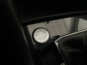 2025 Volkswagen Taos - image 23