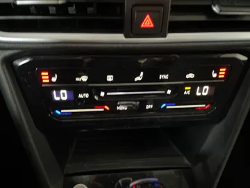 2025 Volkswagen Taos - image 22