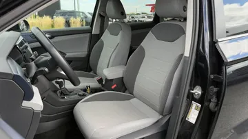 2024 Volkswagen Taos - image 8