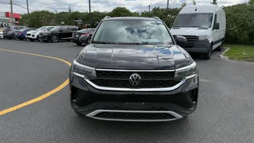 2024 Volkswagen Taos - image 2