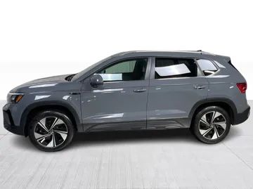 2024 Volkswagen Taos - image 10