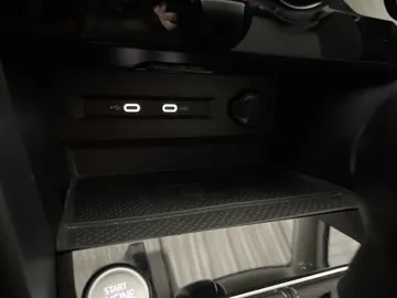 2024 Volkswagen Taos - image 27