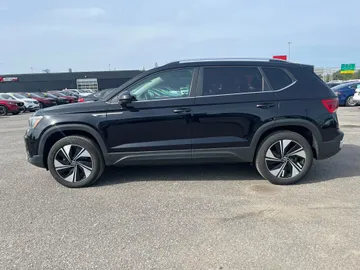 2024 Volkswagen Taos - image 6