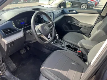 2024 Volkswagen Taos - image 8