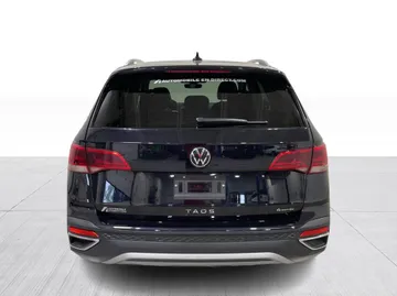 2024 Volkswagen Taos - image 12