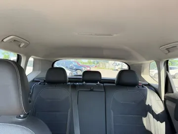 2024 Volkswagen Taos - image 7