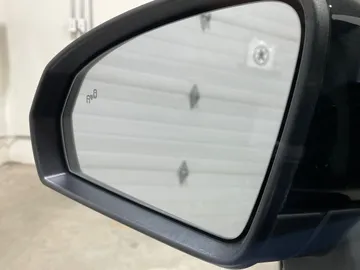 2024 Volkswagen Taos - image 19