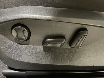 2024 Volkswagen Taos - image 18