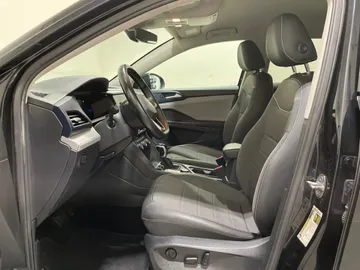 2024 Volkswagen Taos - image 3