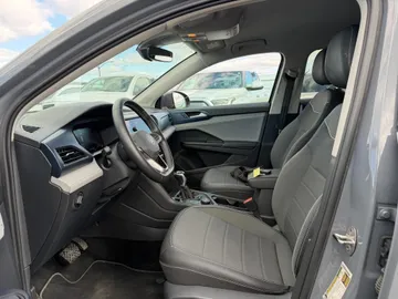 2024 Volkswagen Taos - image 8