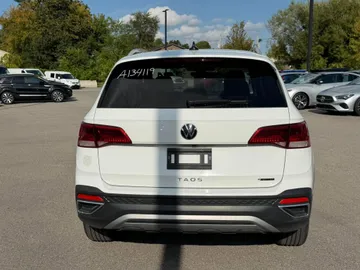 2024 Volkswagen Taos - image 4
