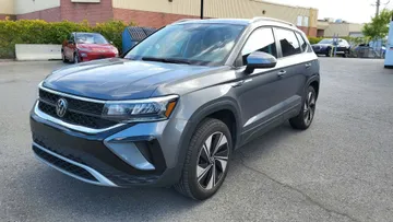 2024 Volkswagen Taos - image 3