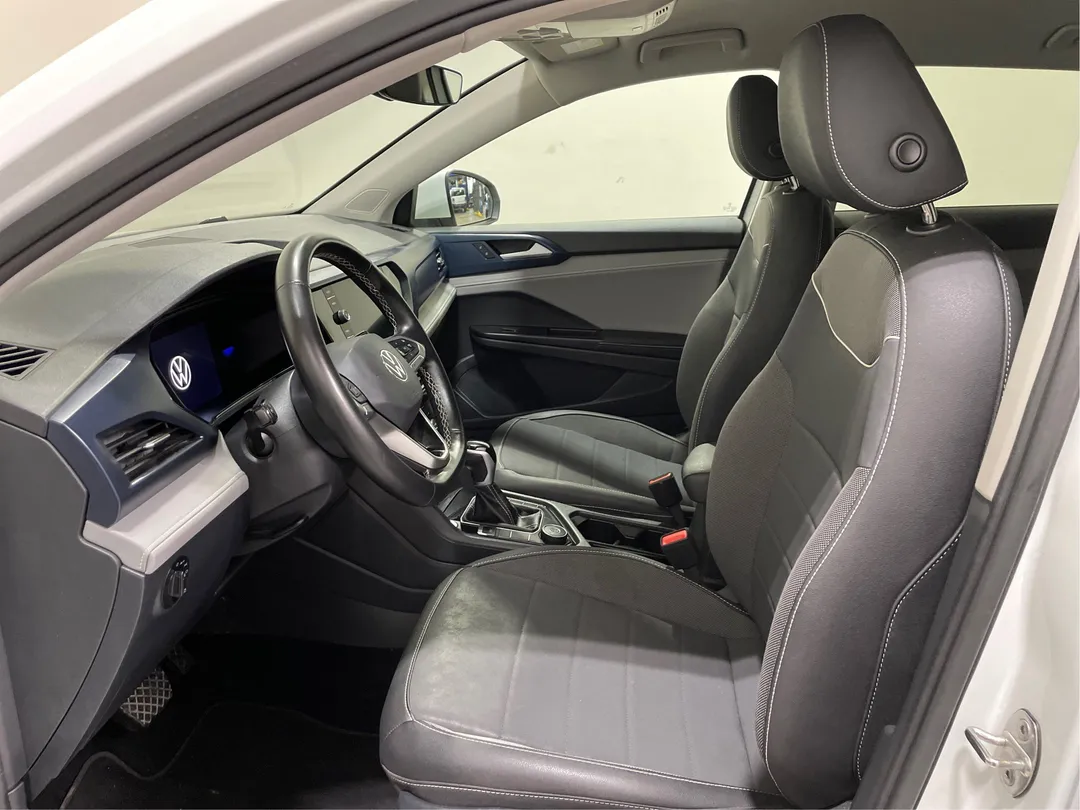 2024 Volkswagen Taos for sale - photo 3