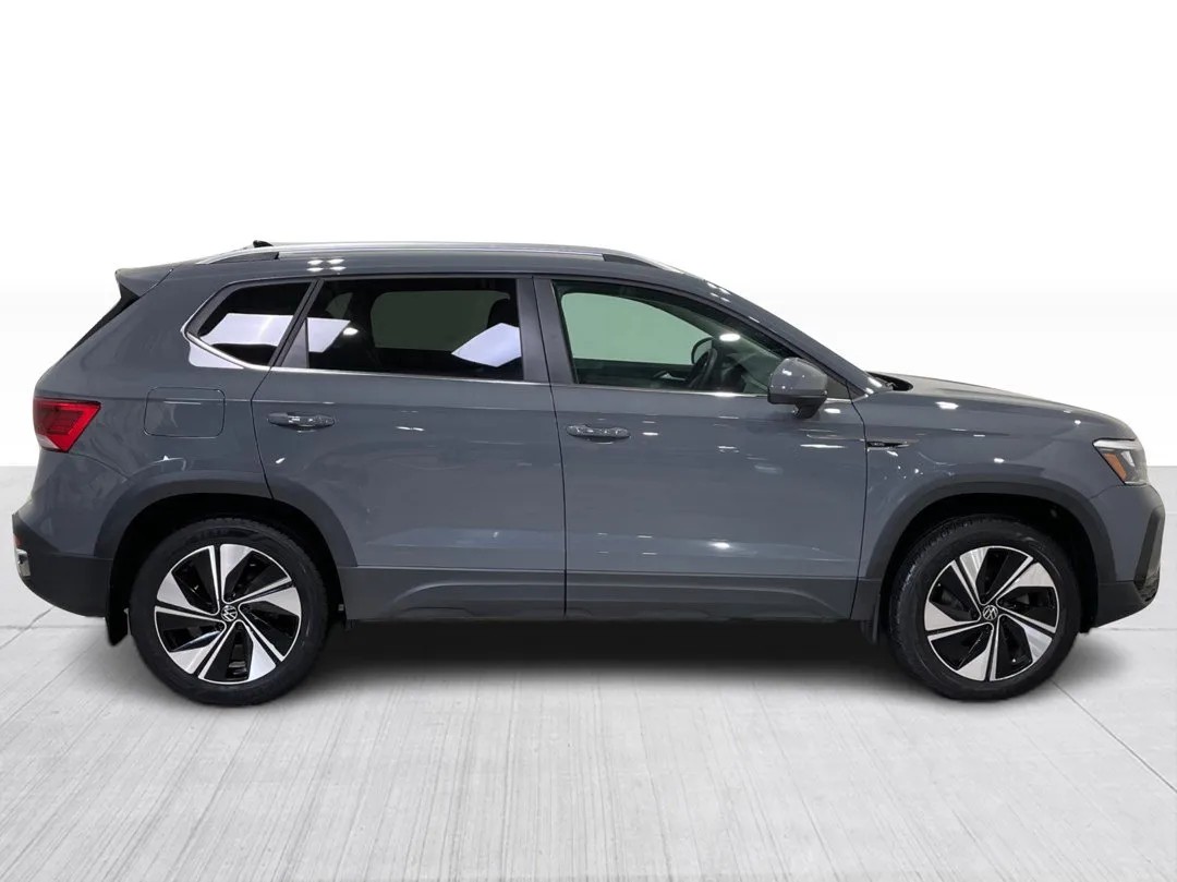 2023 Volkswagen Taos for sale - photo 2