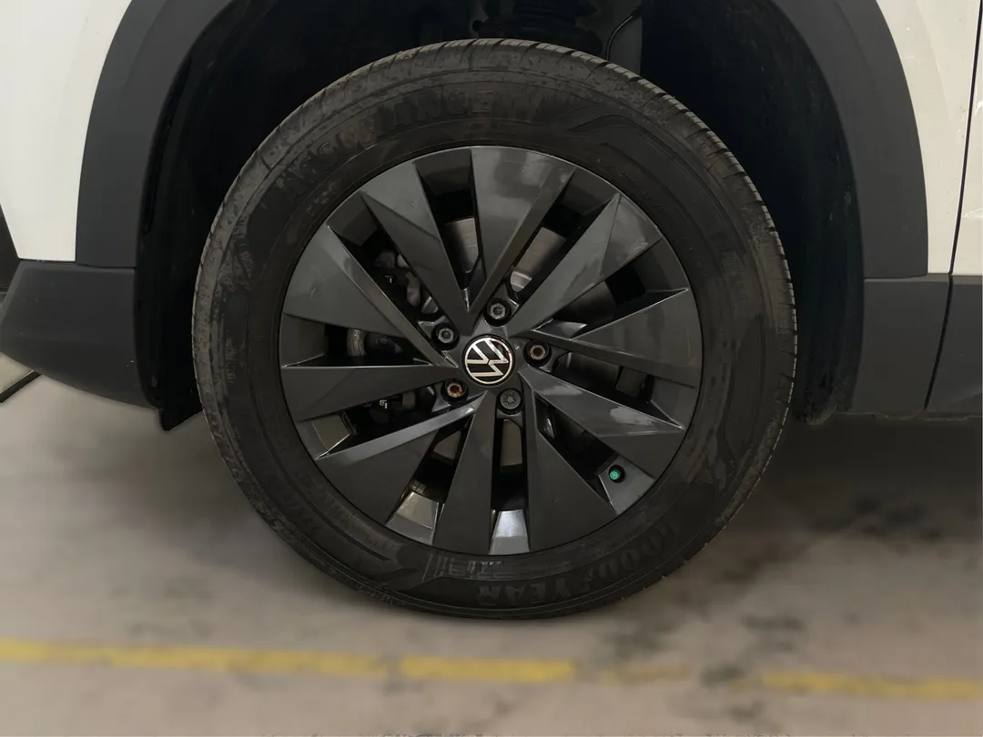 2022 Volkswagen Taos — photo 5