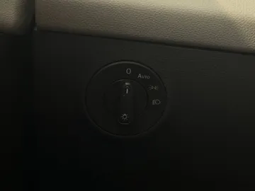 2022 Volkswagen Taos - image 17