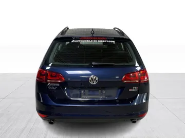 2017 Volkswagen Golf SportWagen - image 11
