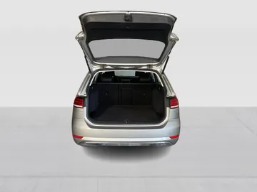 2019 Volkswagen Golf SportWagen - image 14