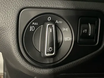 2019 Volkswagen Golf SportWagen - image 20