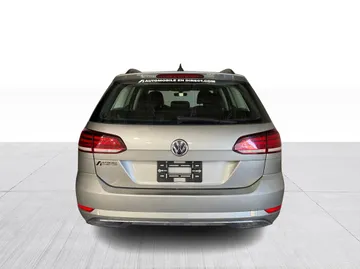 2019 Volkswagen Golf SportWagen - image 13