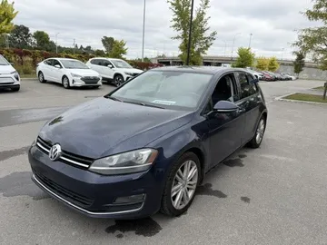 2015 Volkswagen Golf - image 3