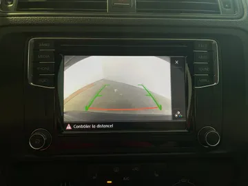2017 Volkswagen Jetta - image 19