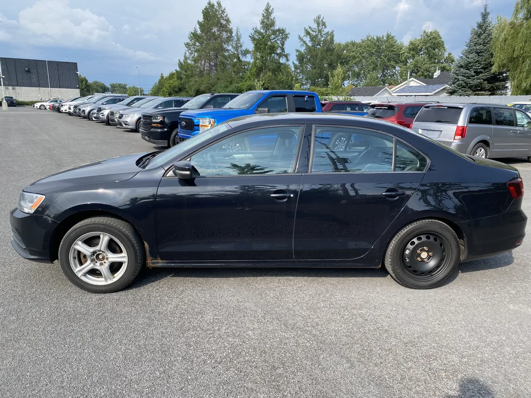 2016 Volkswagen Jetta — photo 4