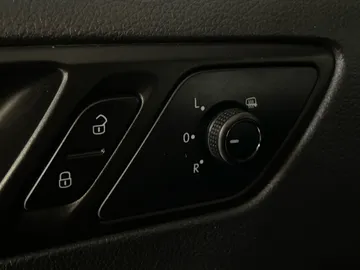 2016 Volkswagen Jetta - image 21