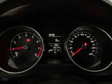 2016 Volkswagen Jetta - image 15