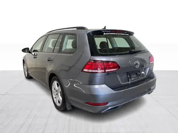 2019 Volkswagen Golf SportWagen - image 11