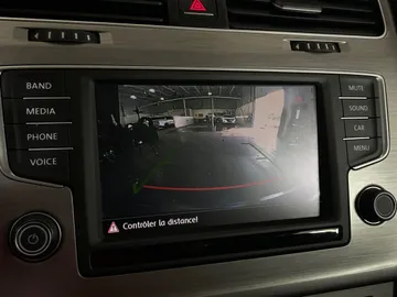 2017 Volkswagen Golf - image 20