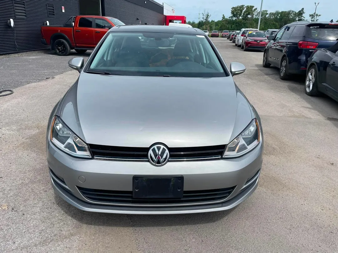 2017 Volkswagen Golf — photo 2
