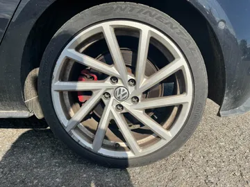 2018 Volkswagen Golf GTI - image 8