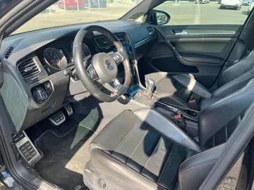 2018 Volkswagen Golf GTI - image 6