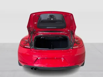2015 Volkswagen Beetle - image 12