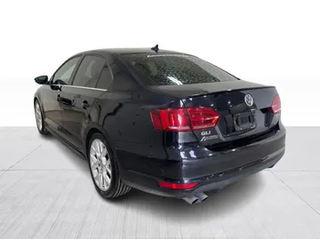 2014 Volkswagen Jetta - image 11
