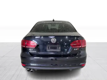 2014 Volkswagen Jetta - image 12
