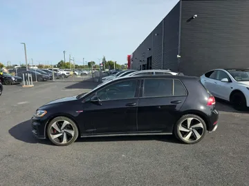 2020 Volkswagen Golf GTI - image 4