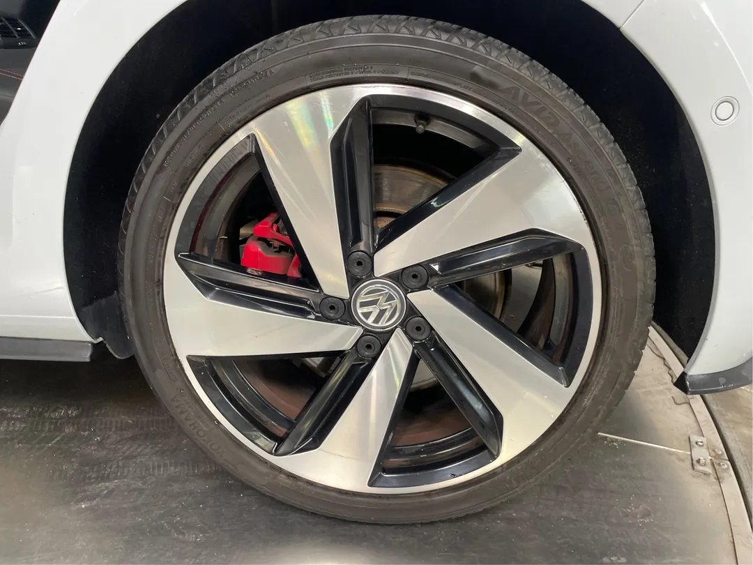 2019 Volkswagen Golf GTI — photo 6