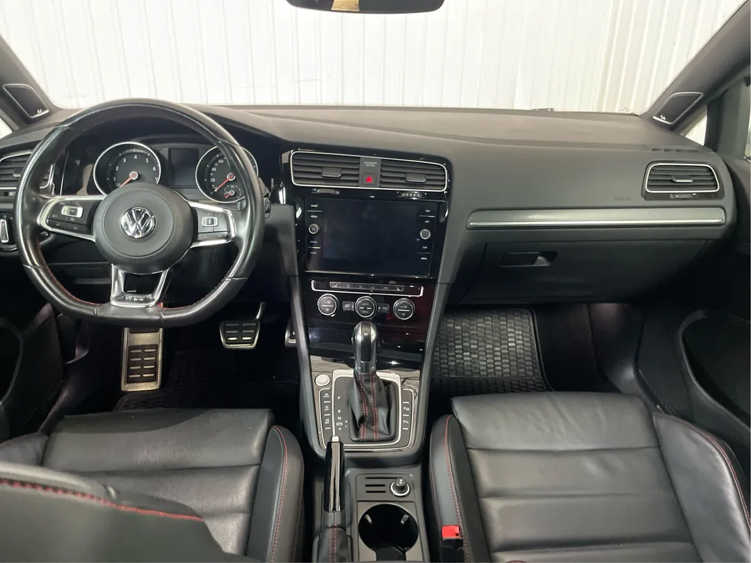 2019 Volkswagen Golf GTI — photo 4