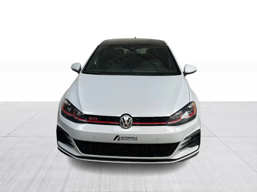 2019 Volkswagen Golf GTI — photo 8