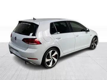 2019 Volkswagen Golf GTI - image 15