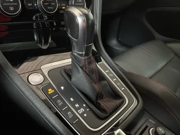 2019 Volkswagen Golf GTI - image 26