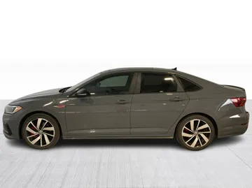 2020 Volkswagen Jetta - image 4